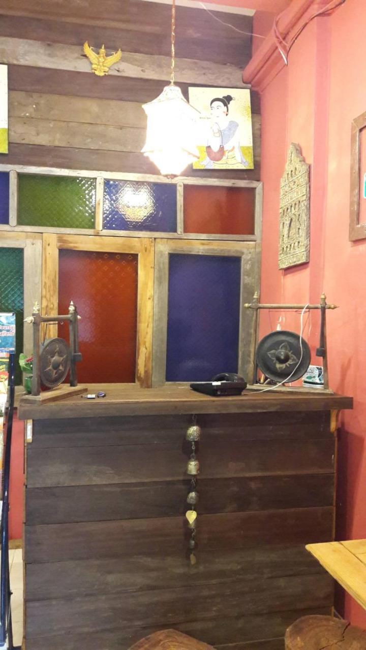 הוסטל צ'יאנג מאי @Lanna House (Adults Only) מראה חיצוני תמונה