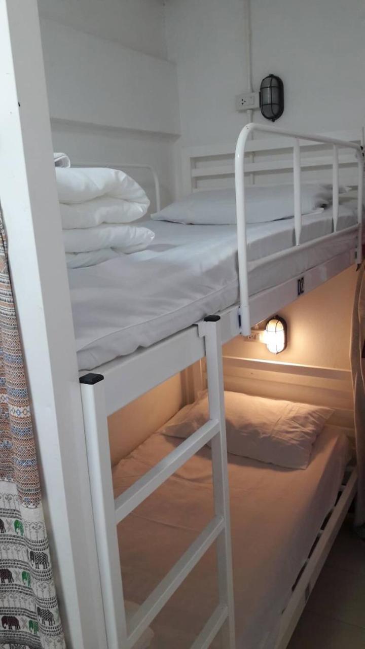הוסטל צ'יאנג מאי @Lanna House (Adults Only) מראה חיצוני תמונה