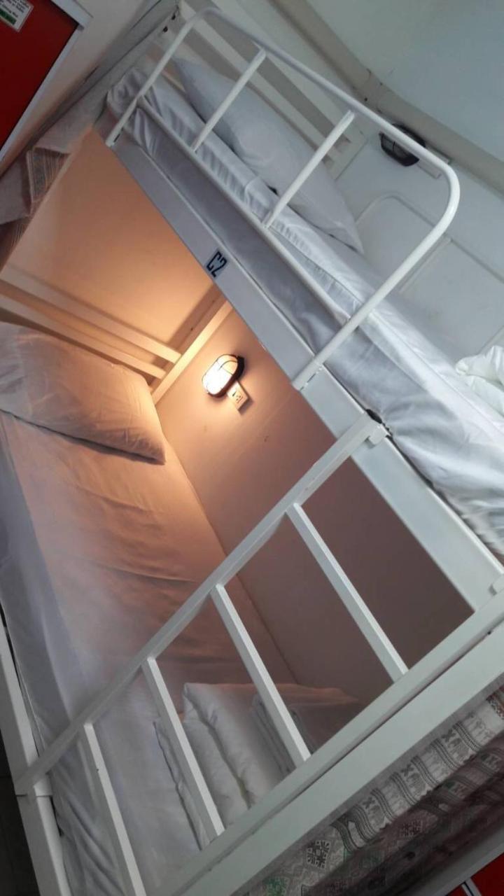 הוסטל צ'יאנג מאי @Lanna House (Adults Only) מראה חיצוני תמונה